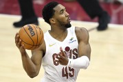 九游体育首页-米球王！米切尔18投10中&amp;罚球12中11 砍34分2板5助1断&amp;正负值+11